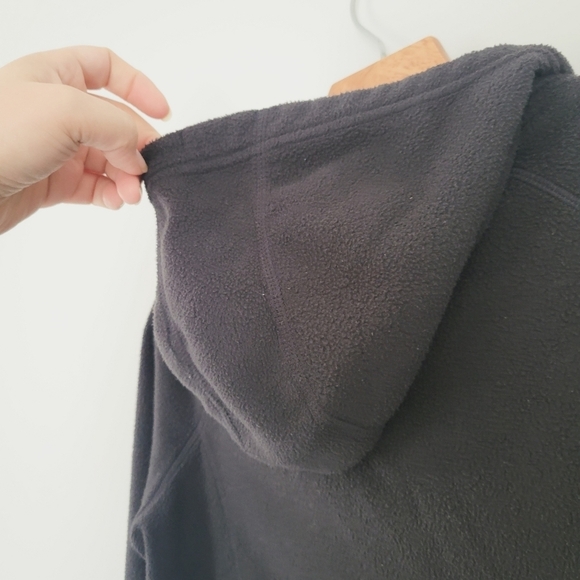 The North Face fleece sweater size small - Picture 4 of 6